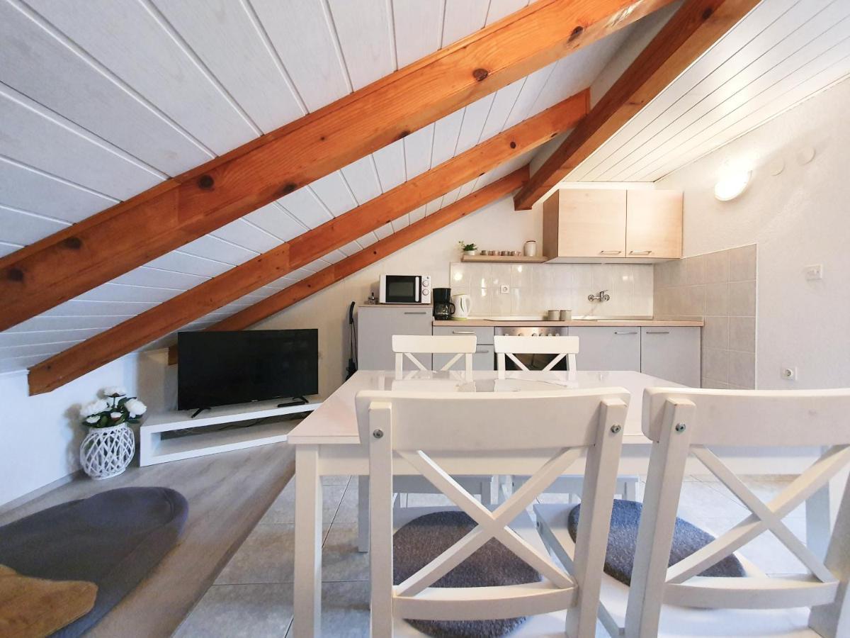 Breathtaking Seaview App Barac On Separated Floor Crikvenica Extérieur photo