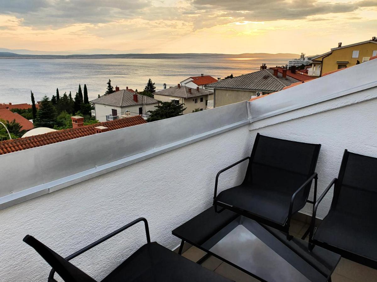 Breathtaking Seaview App Barac On Separated Floor Crikvenica Extérieur photo